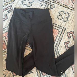 Black alo leggings small